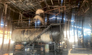 फैक्ट्री में अलसुबह लगी आग, झुलसे 2 कर्मचारी